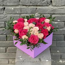 Цветочная композиция из Розы в коробке #REPLACE_PRED# Луговой
