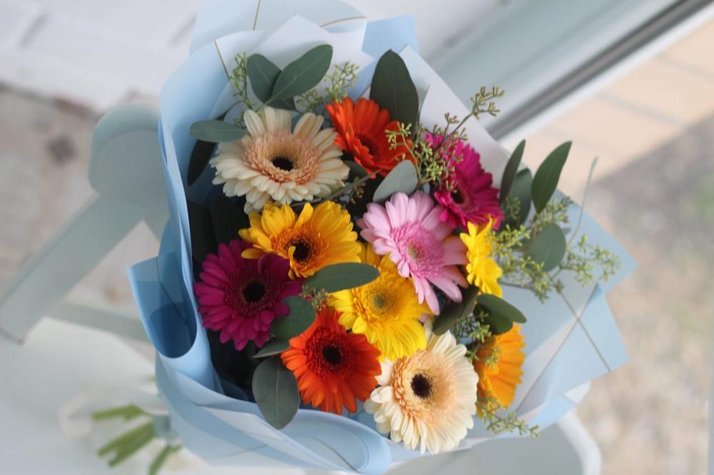 Букет цветов из: Герберы в Луговой