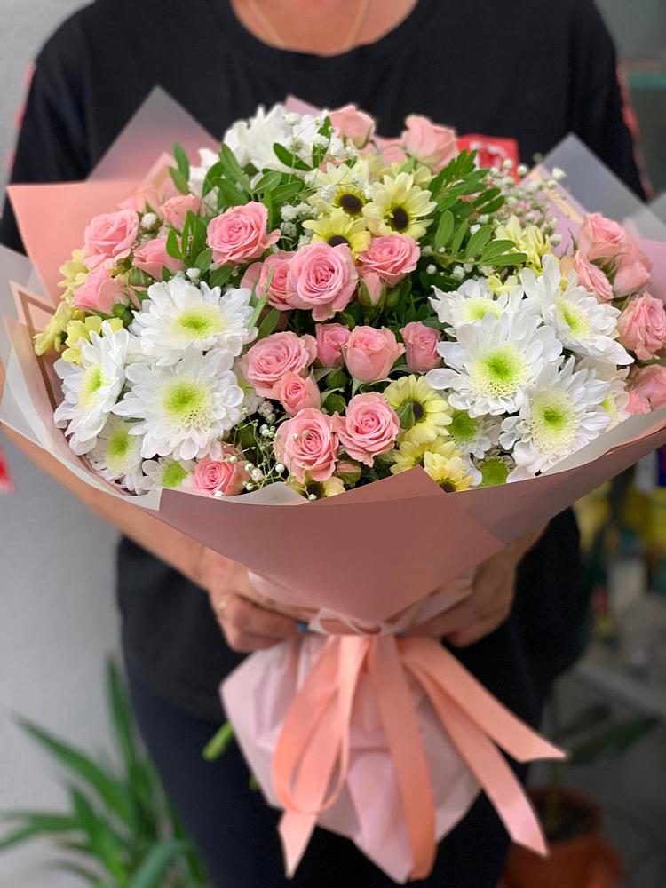 Букет цветов из: Розы и Хризантемы в Луговой