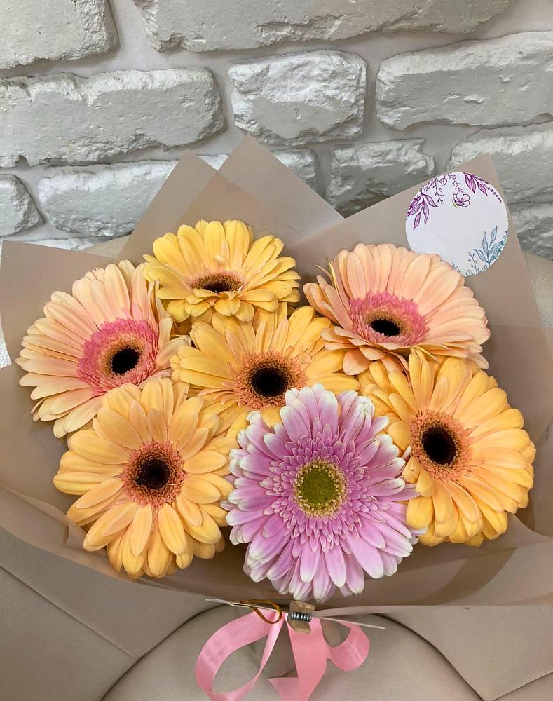 Букет цветов из: Герберы в Луговой