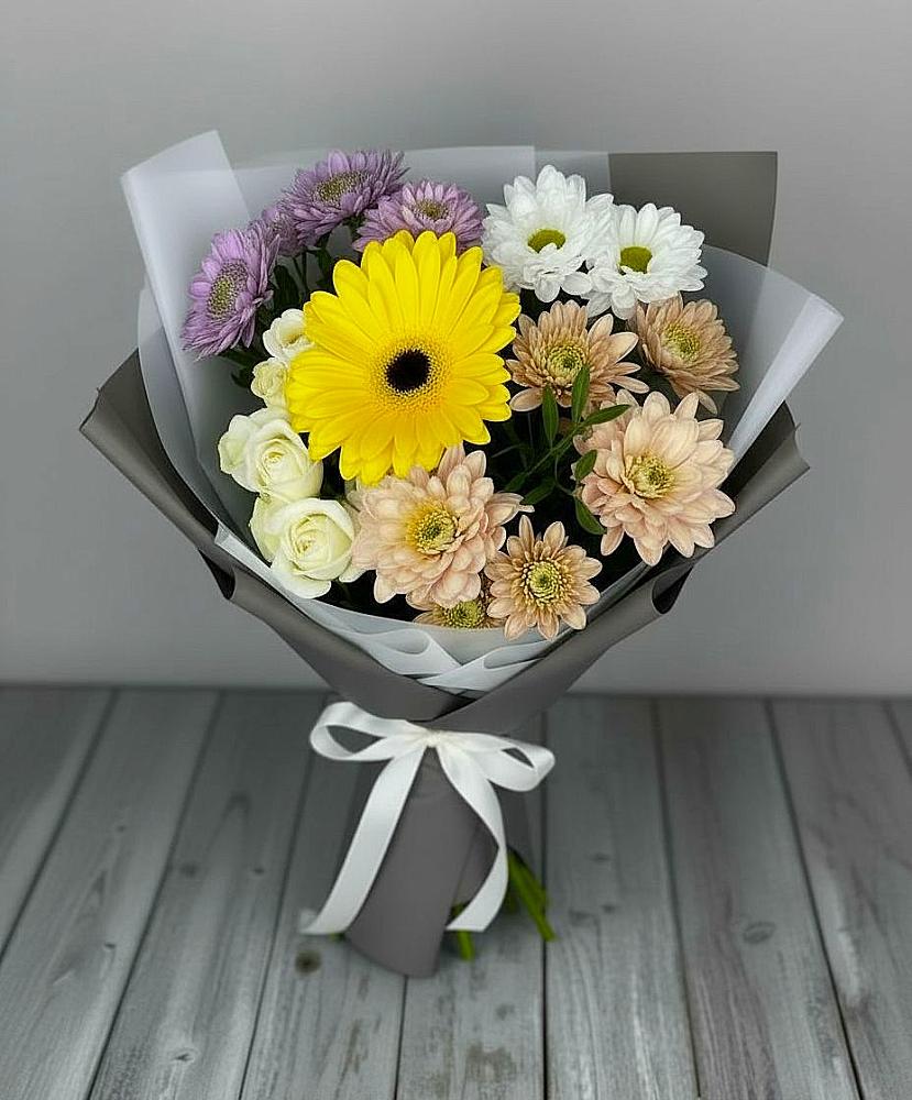 Букет цветов из: Розы, Герберы и Хризантемы в Луговой