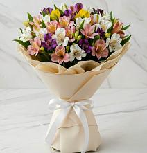 Букет цветов из:  Альстромерии в Луговой