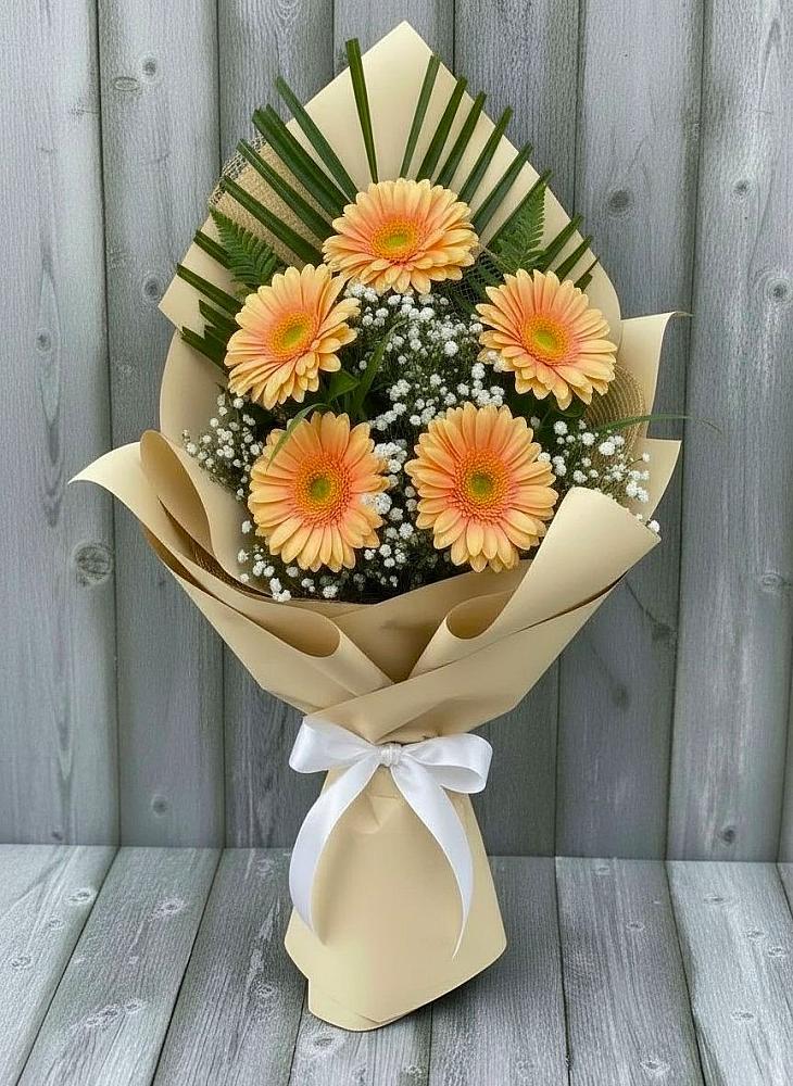 Букет цветов из: Герберы в Луговой