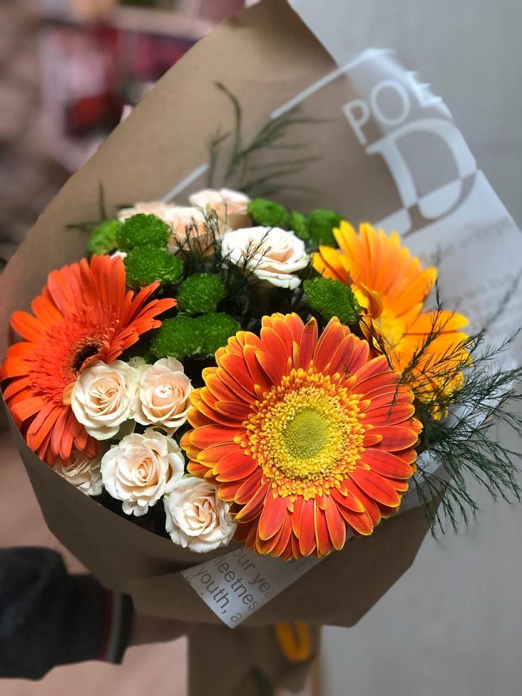 Букет цветов из: Герберы, Хризантемы и Розы в Луговой